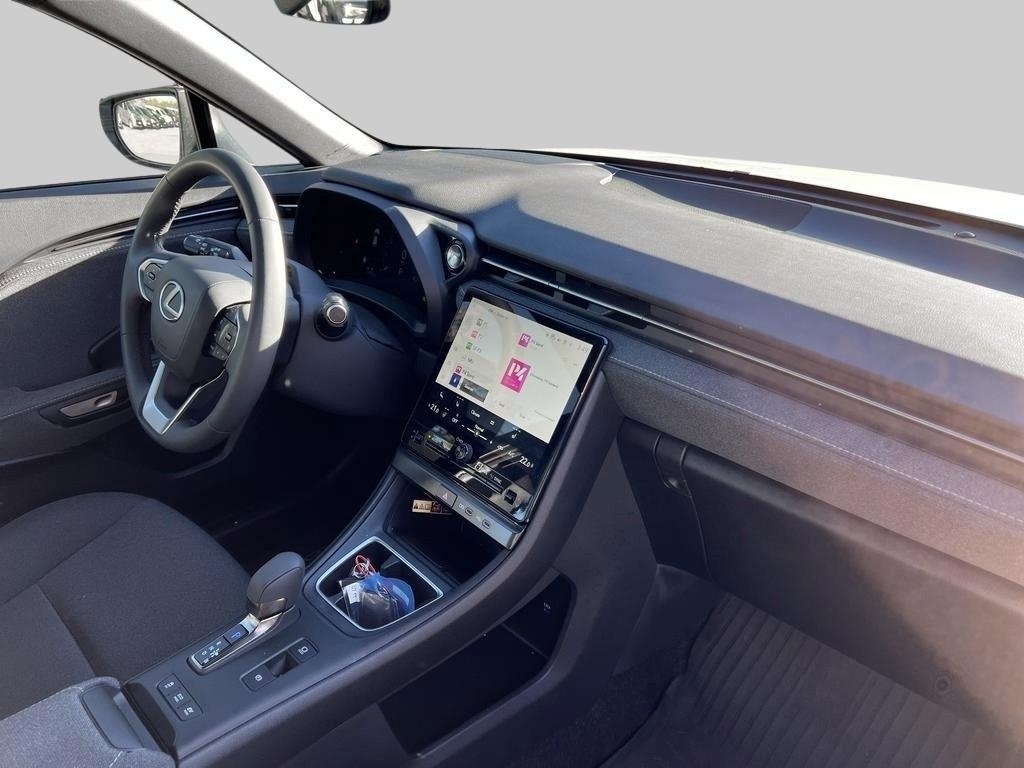 Lexus LBX 1,5 Hybrid (Vinterhjul ingår) 2026, bild 6/10