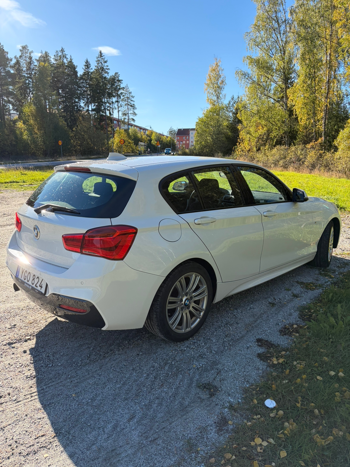 BMW 118 i 5-dörrars Manuell 2017, bild 4/5