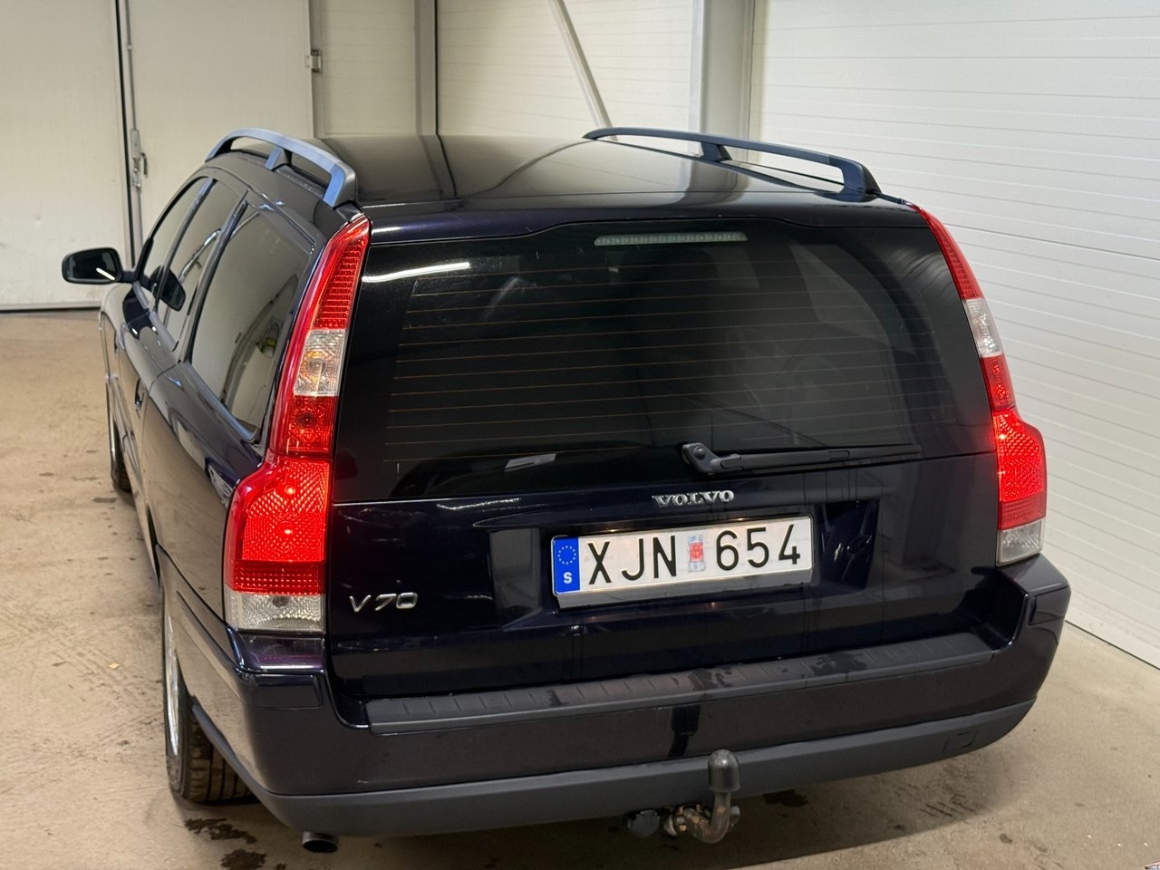 Volvo V70 2.4 Aut Drag Läder SoV-hjul 2006, bild 5/10