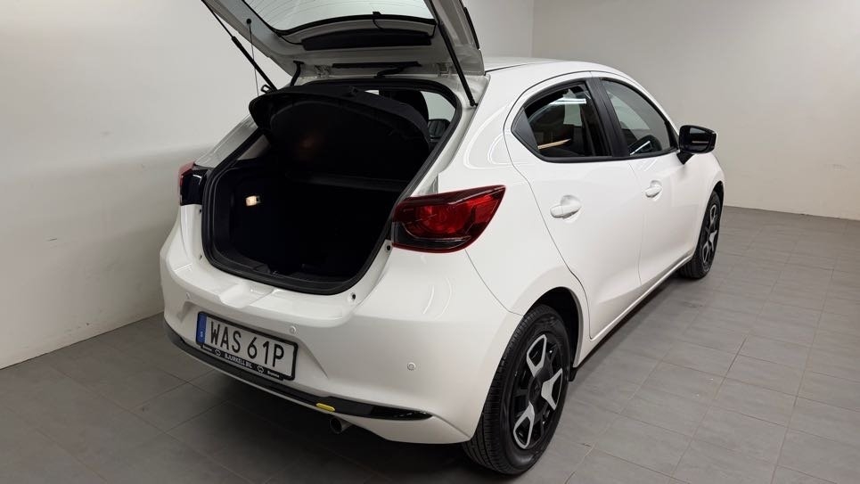 Mazda 2 1.5 90 hk, 6 aut, Centre-line 2023, bild 4/10