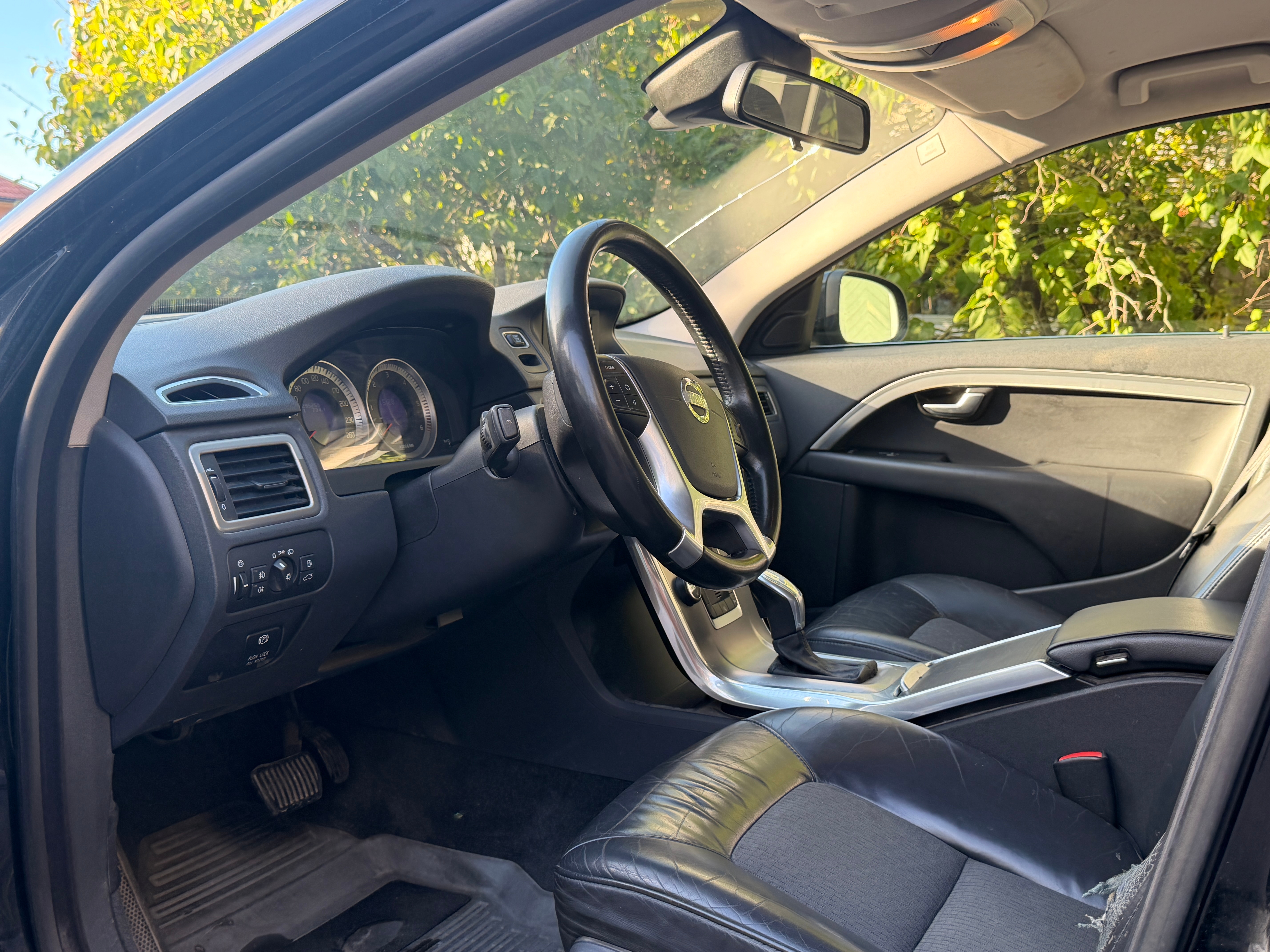 Volvo V70 D2 Powershift 2013, bild 5/10
