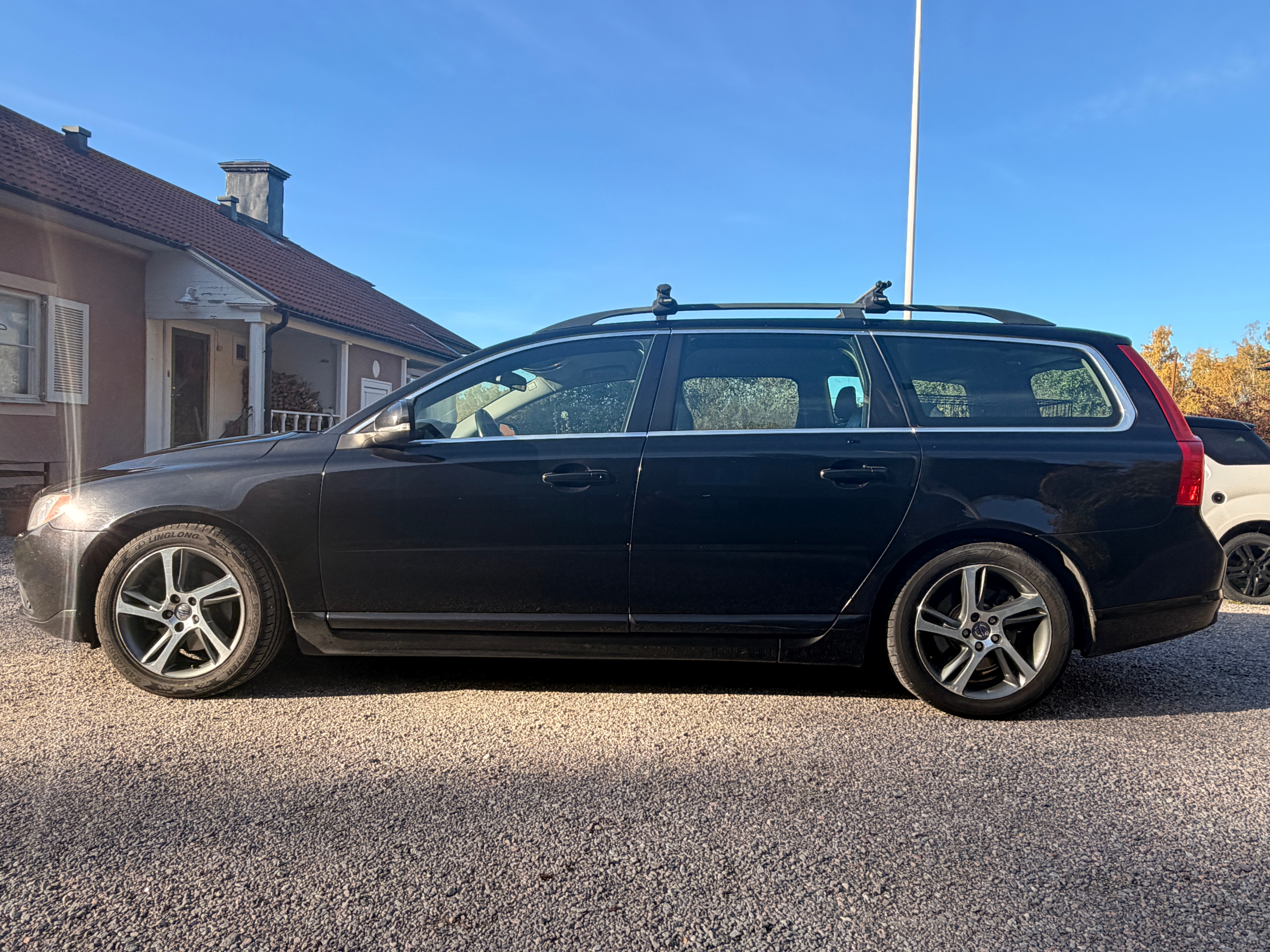 Volvo V70 D2 Powershift 2013, bild 2/10