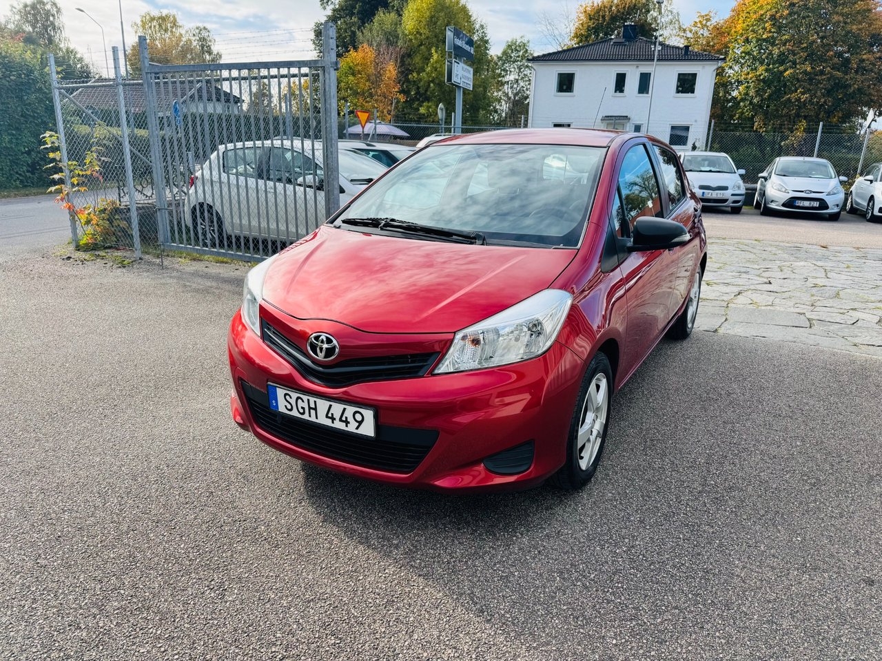 Toyota Yaris 1.0 2012, bild 2/10