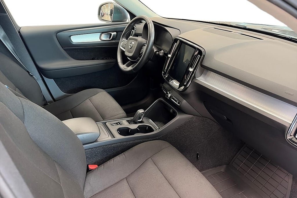 Volvo XC40 D3 Momentum 2019, kuva 6/10