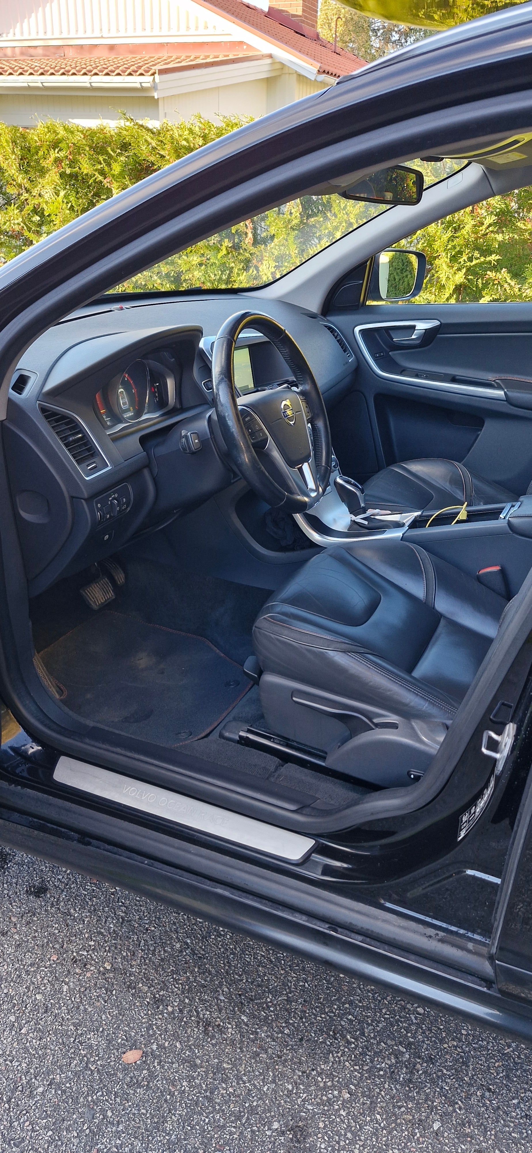 Volvo XC60 D4 AWD Geartronic 2016, bild 6/8