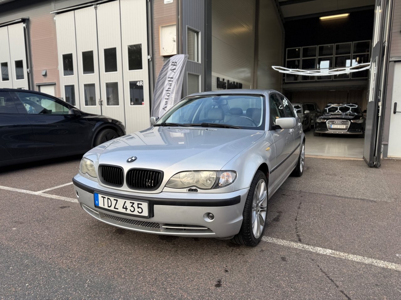 BMW 330