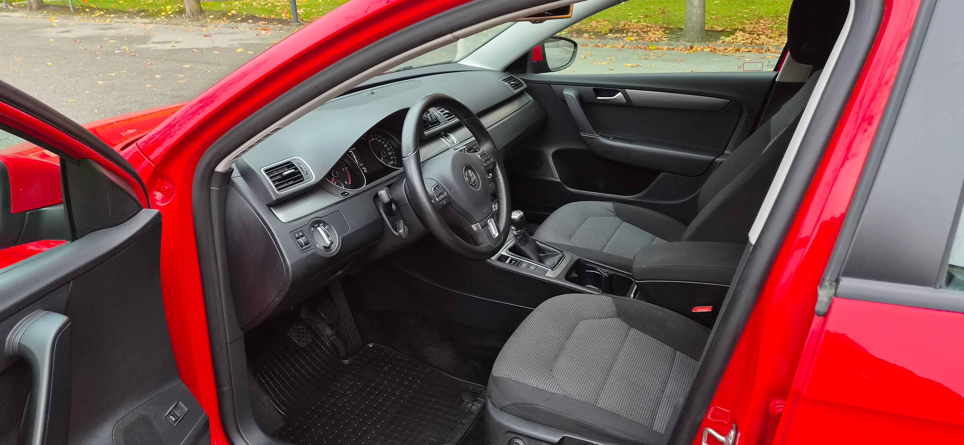 Volkswagen Passat 2012, bild 6/7