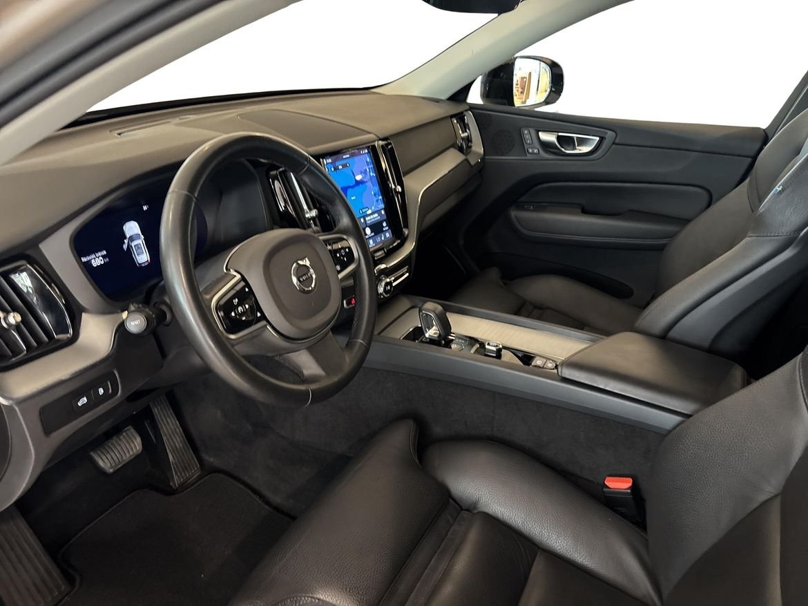 Volvo XC60 T6 Plus Dark Edition 2025, bild 6/10
