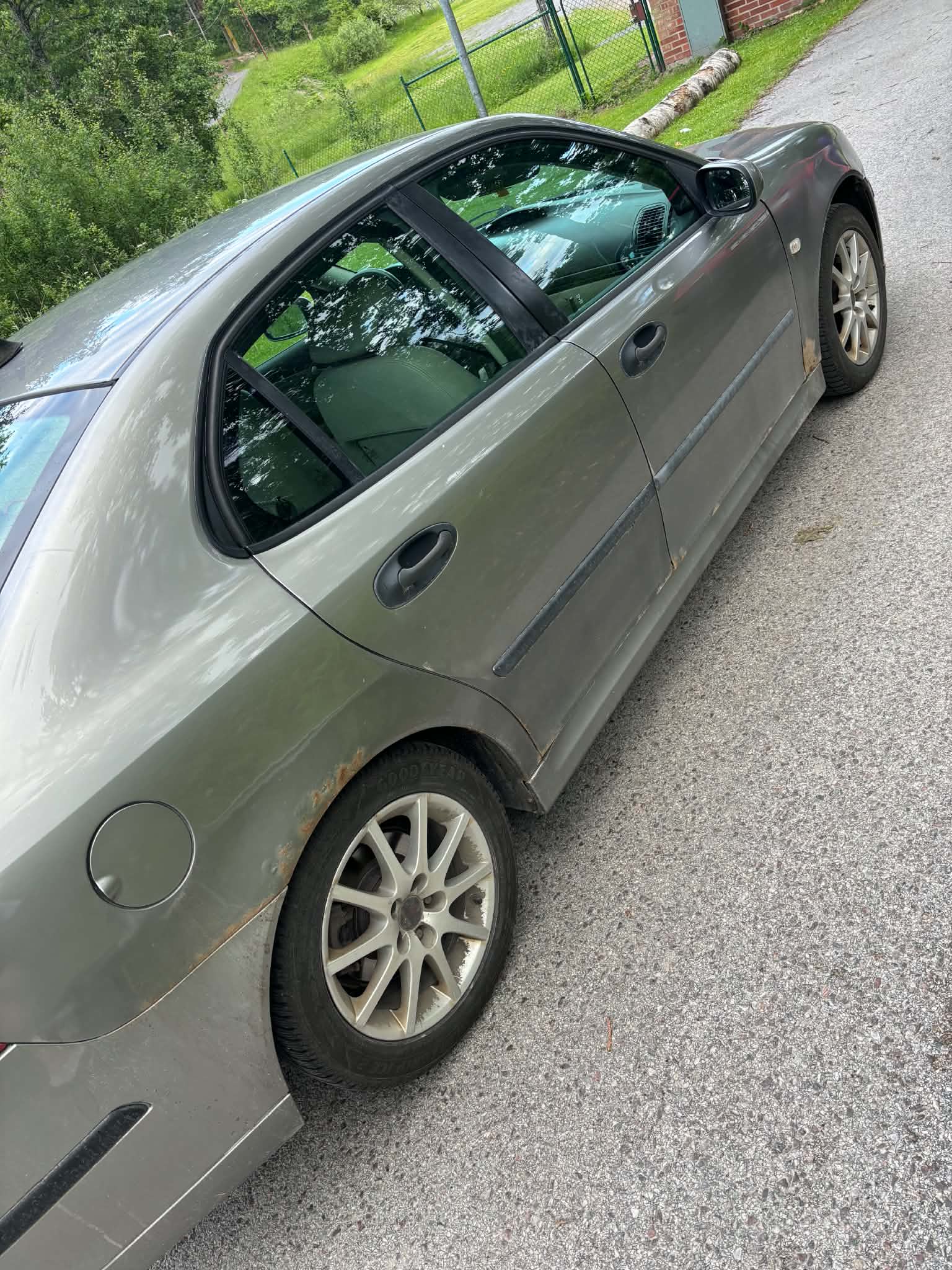 Saab 9-3 SportSedan 2.0 T Manuell 2004, bild 3/5