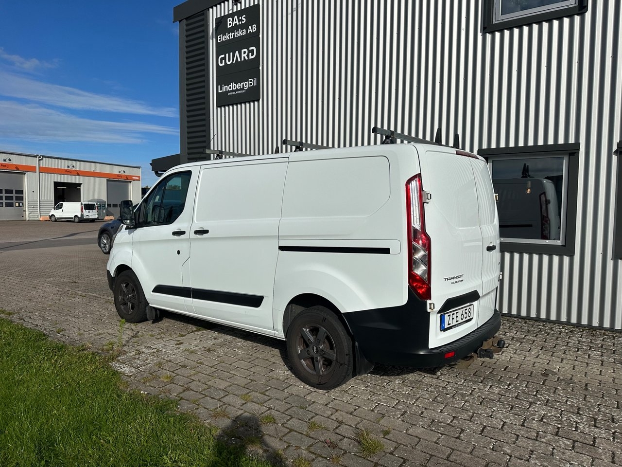 Ford Transit Custom 2018, bild 2/10