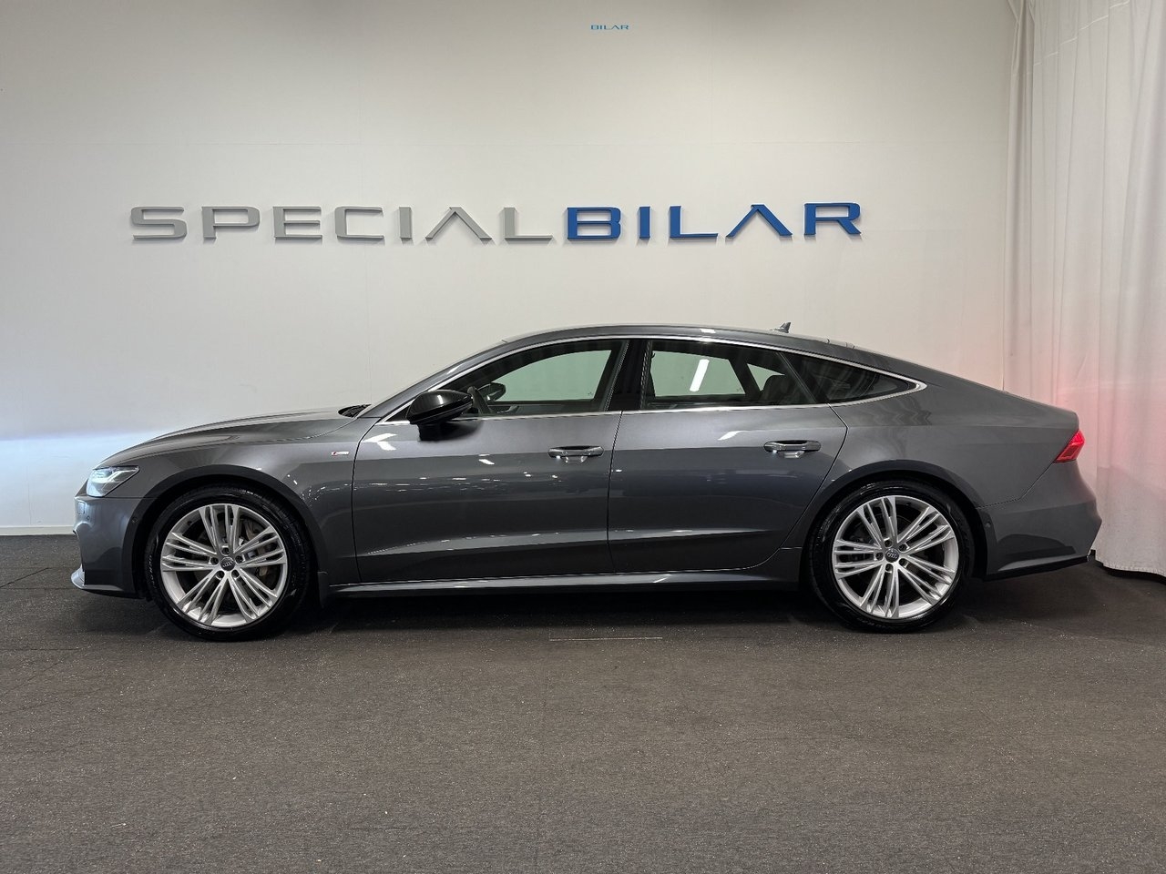 Audi A7 2019, bild 2/10