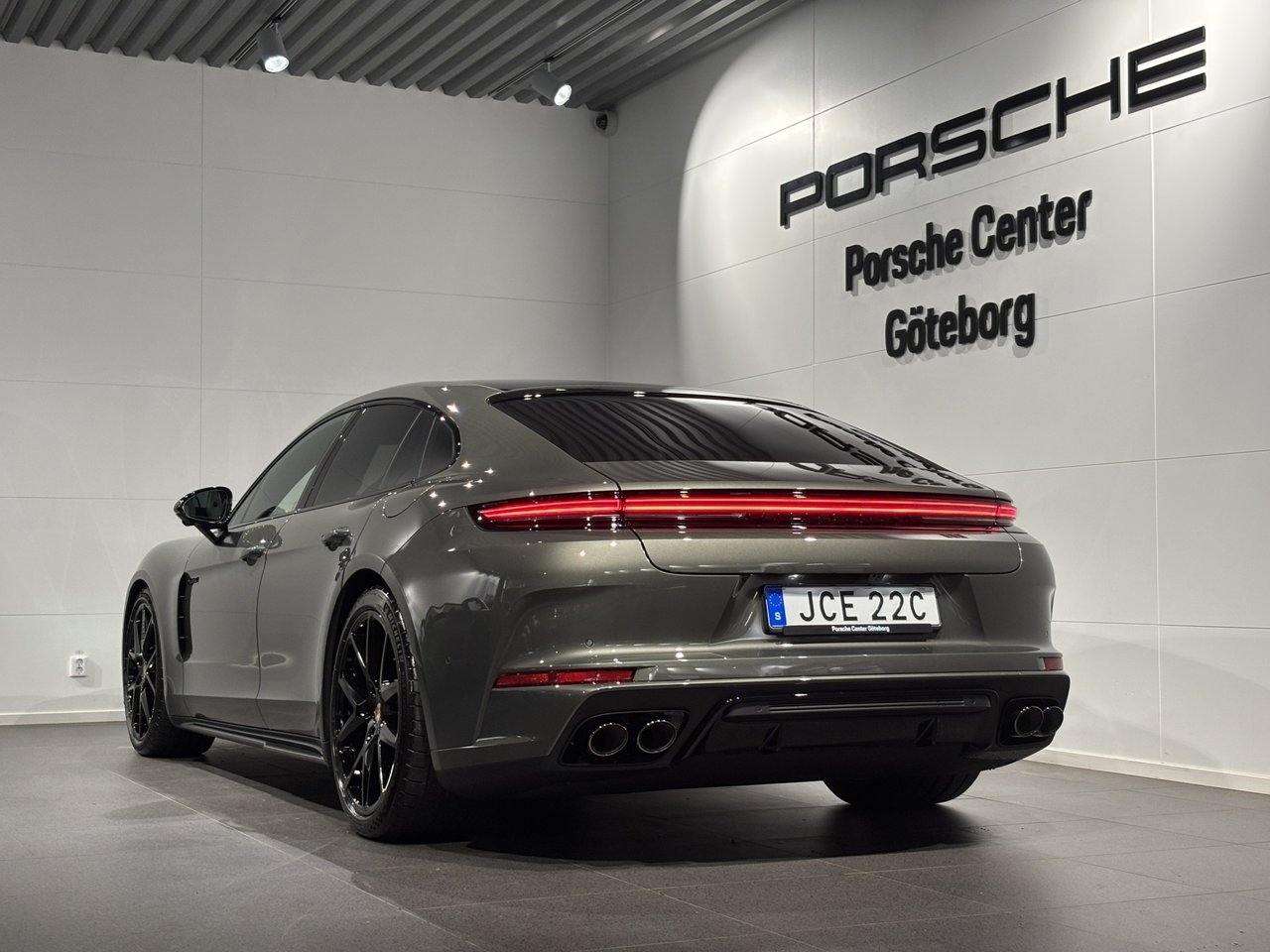 Porsche Panamera 4 E-Hybrid 2027, bild 6/10