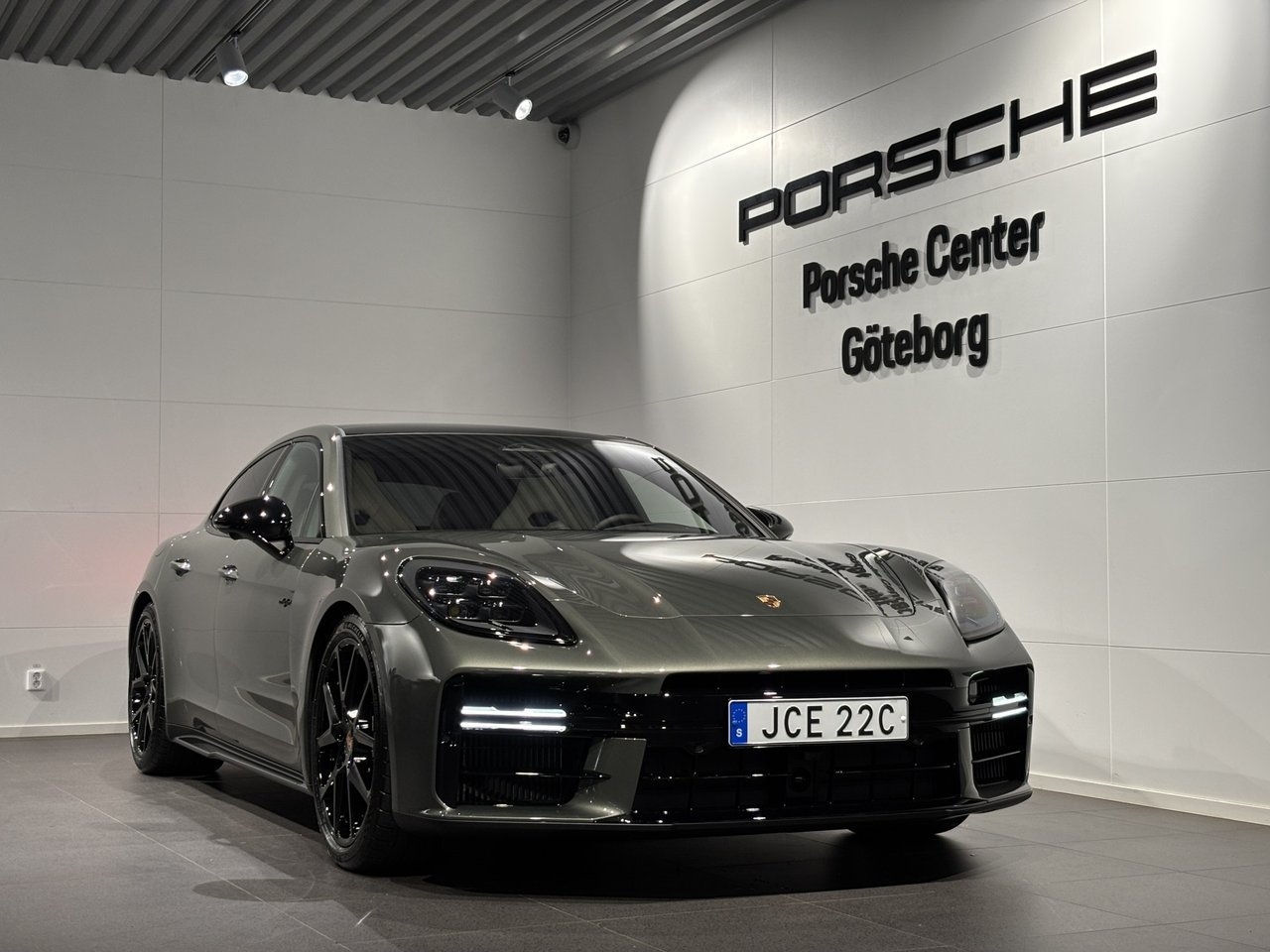 Porsche Panamera 4 E-Hybrid 2027, bild 2/10