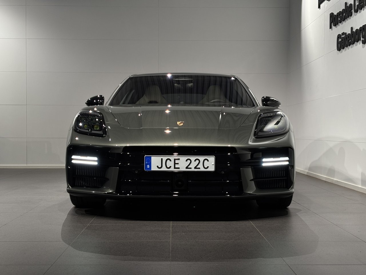 Porsche Panamera 4 E-Hybrid 2027, bild 3/10