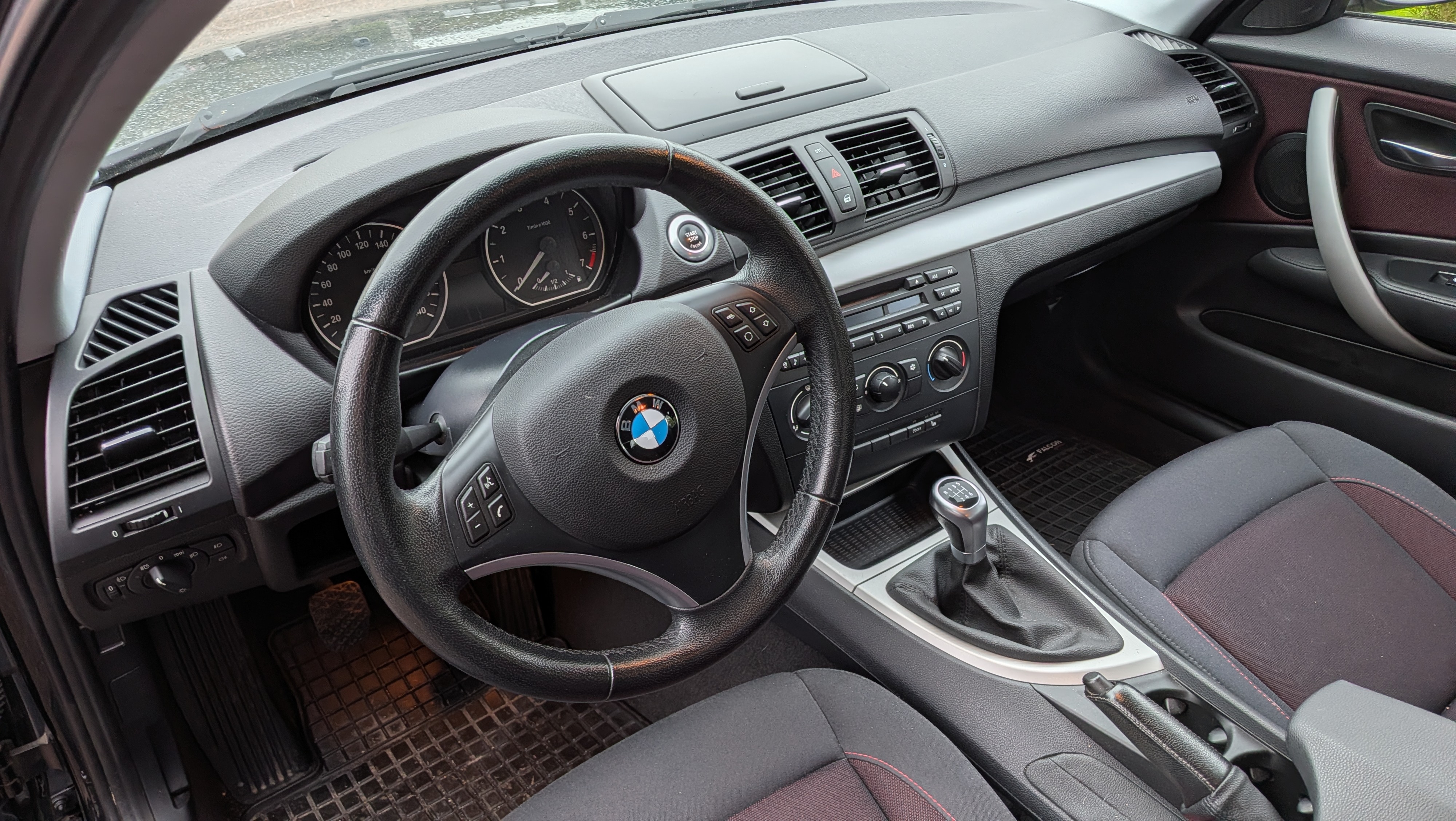 BMW 118 i 5-dörrars Manuell 2010, bild 5/6
