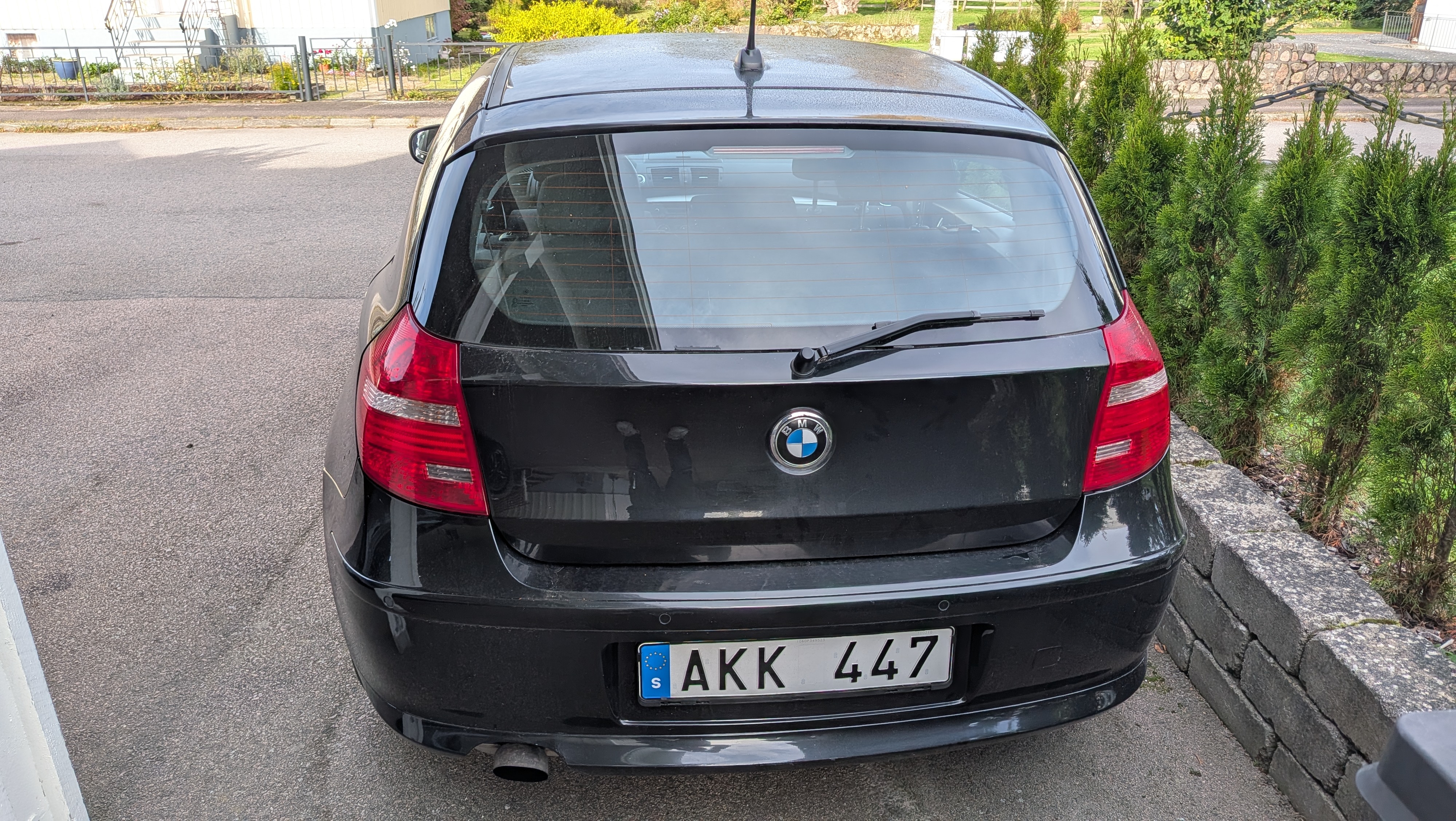 BMW 118 i 5-dörrars Manuell 2010, bild 2/6