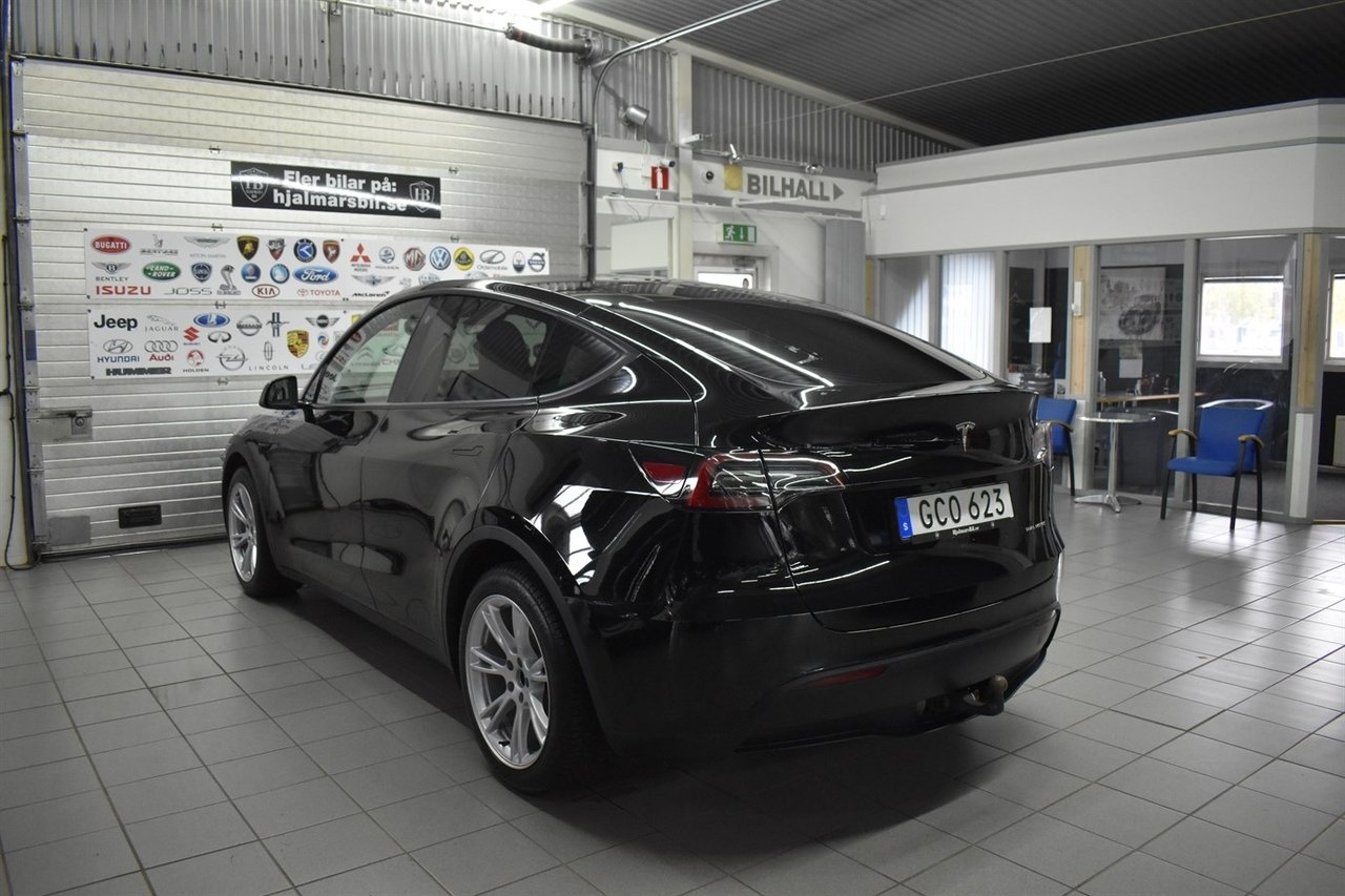 Tesla Model Y 2023, bild 4/10