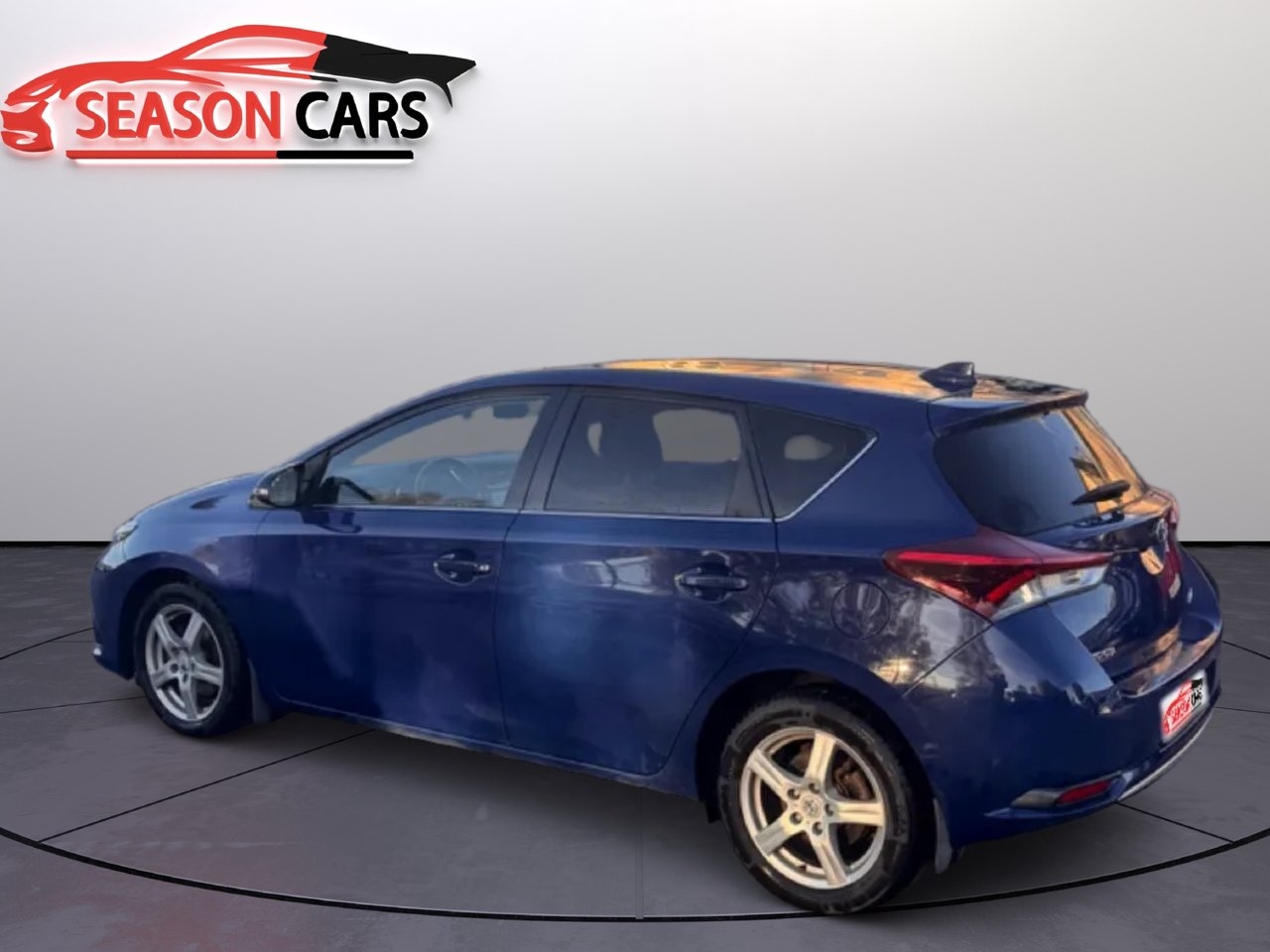 Toyota Auris 2016, bild 2/10