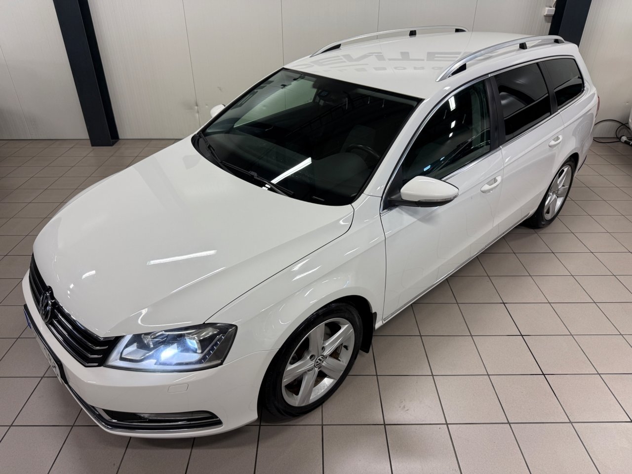 Volkswagen Passat 2012, bild 2/10