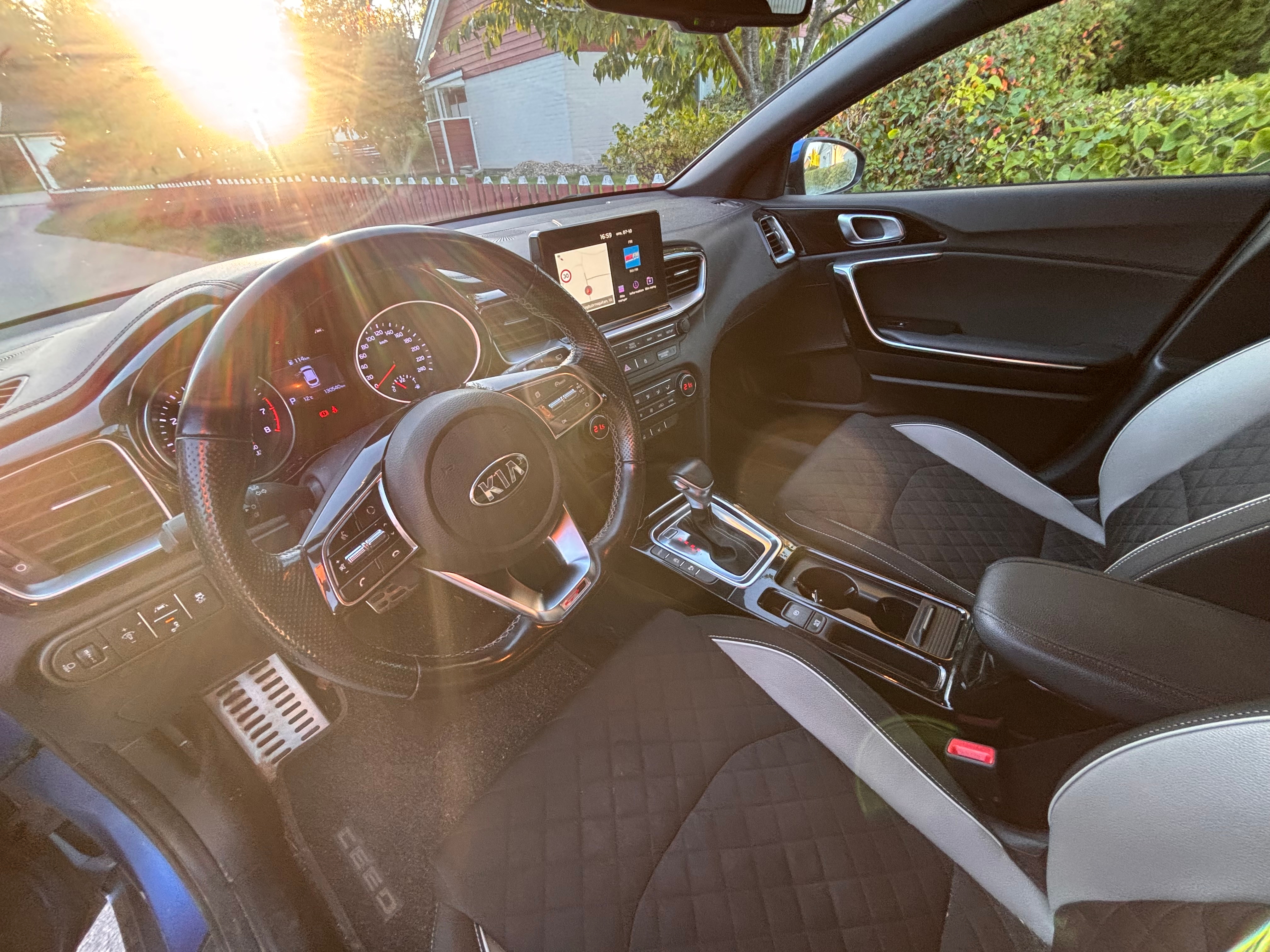 Kia ProCeed 1.4 T-GDI DCT 2019, bild 4/5