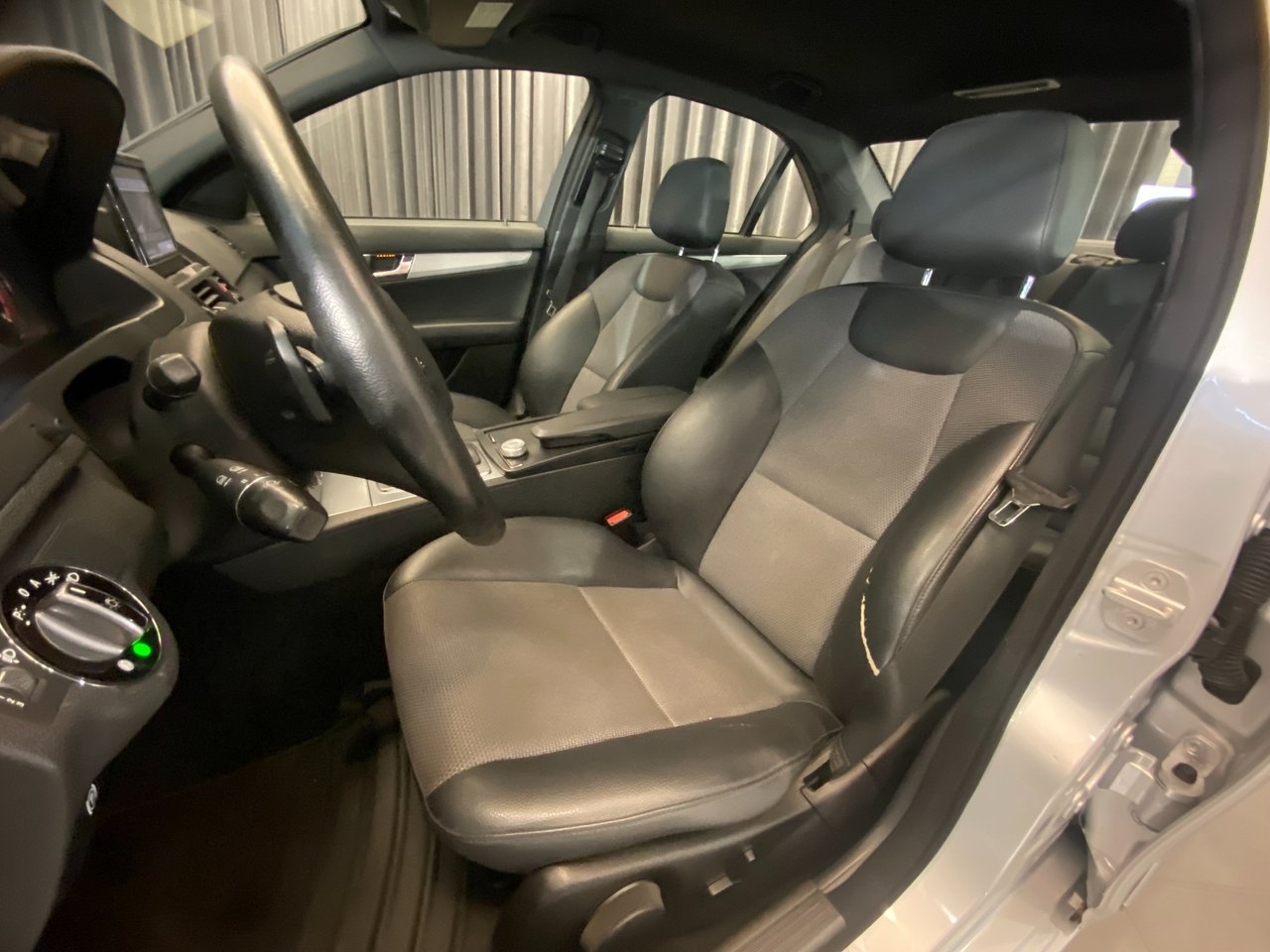 Mercedes-Benz C 220 CDI Automat AMG Line 2008, bild 7/10