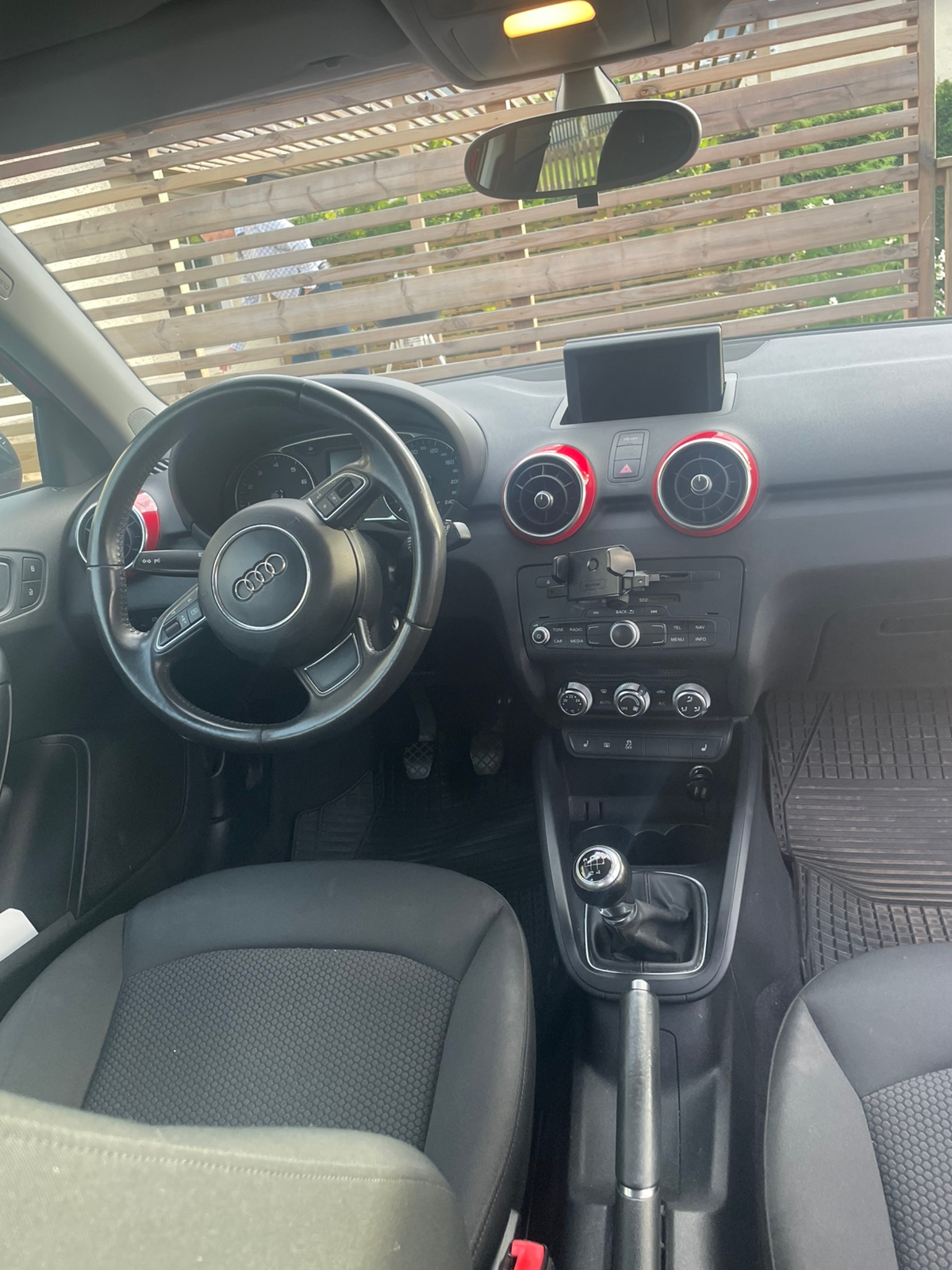 Audi A1 Sportback 1.2 TFSI Manuell 2013, bild 2/5