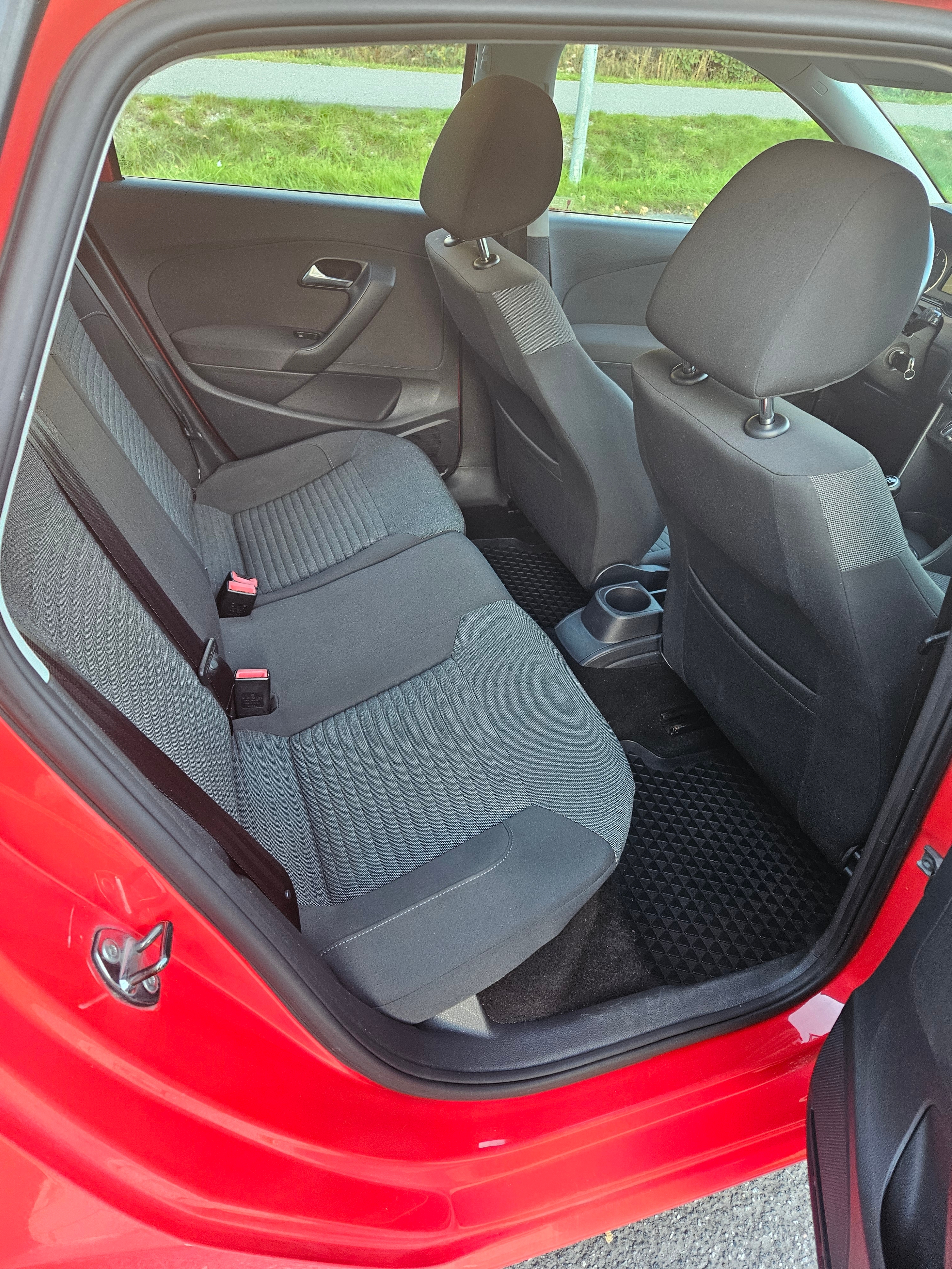 Volkswagen Polo 5-dörrar 1.4 MPI Manuell 2011, bild 5/10