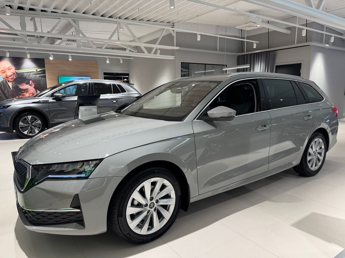 Skoda Octavia 2025, bild 4/7