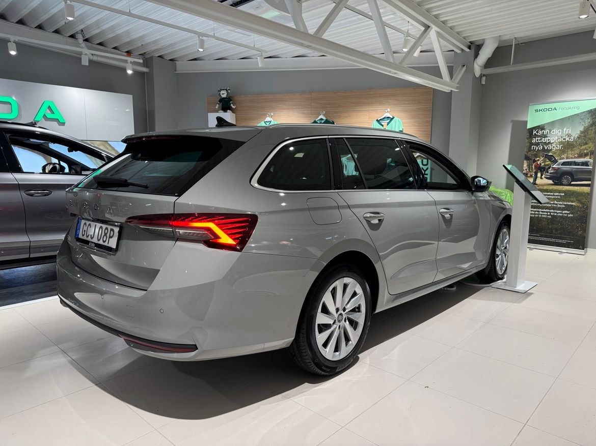 Skoda Octavia 2025, bild 3/7