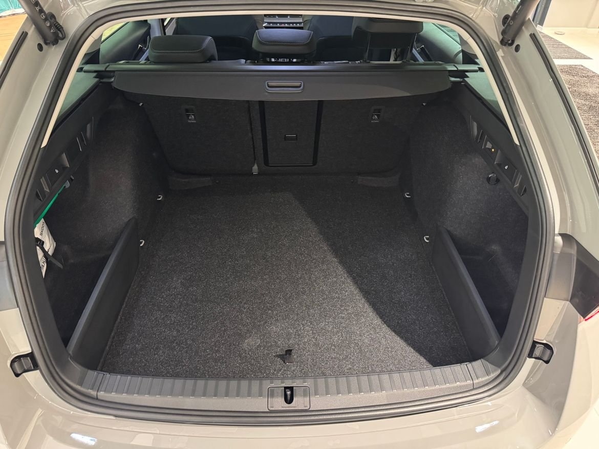 Skoda Octavia 2025, bild 7/7