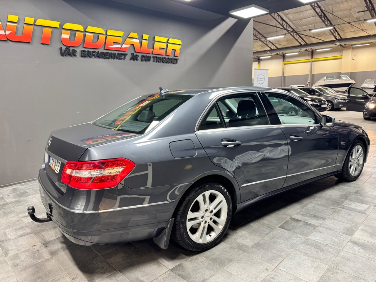Mercedes-Benz E 2011, bild 6/10