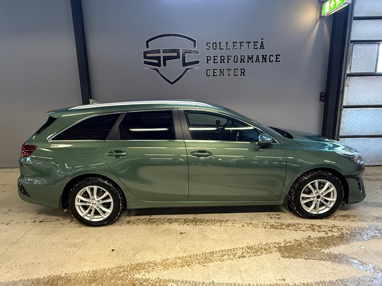 Kia Ceed 2023, bild 2/10