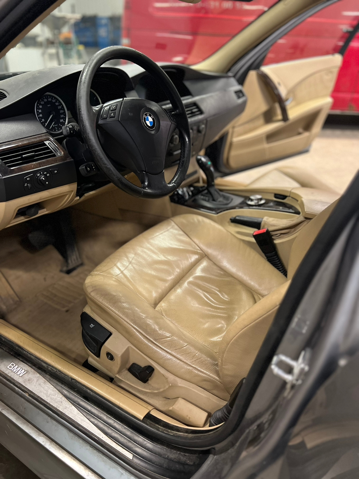 BMW 530 d Touring Automatisk 2004, bild 3/7