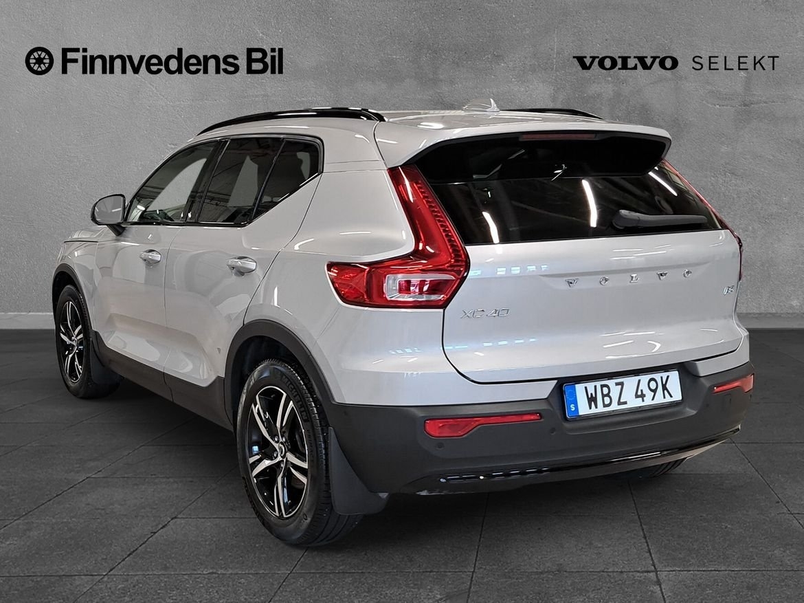 Volvo XC40 B3 FWD Bensin Plus Dark 2025, bild 3/10
