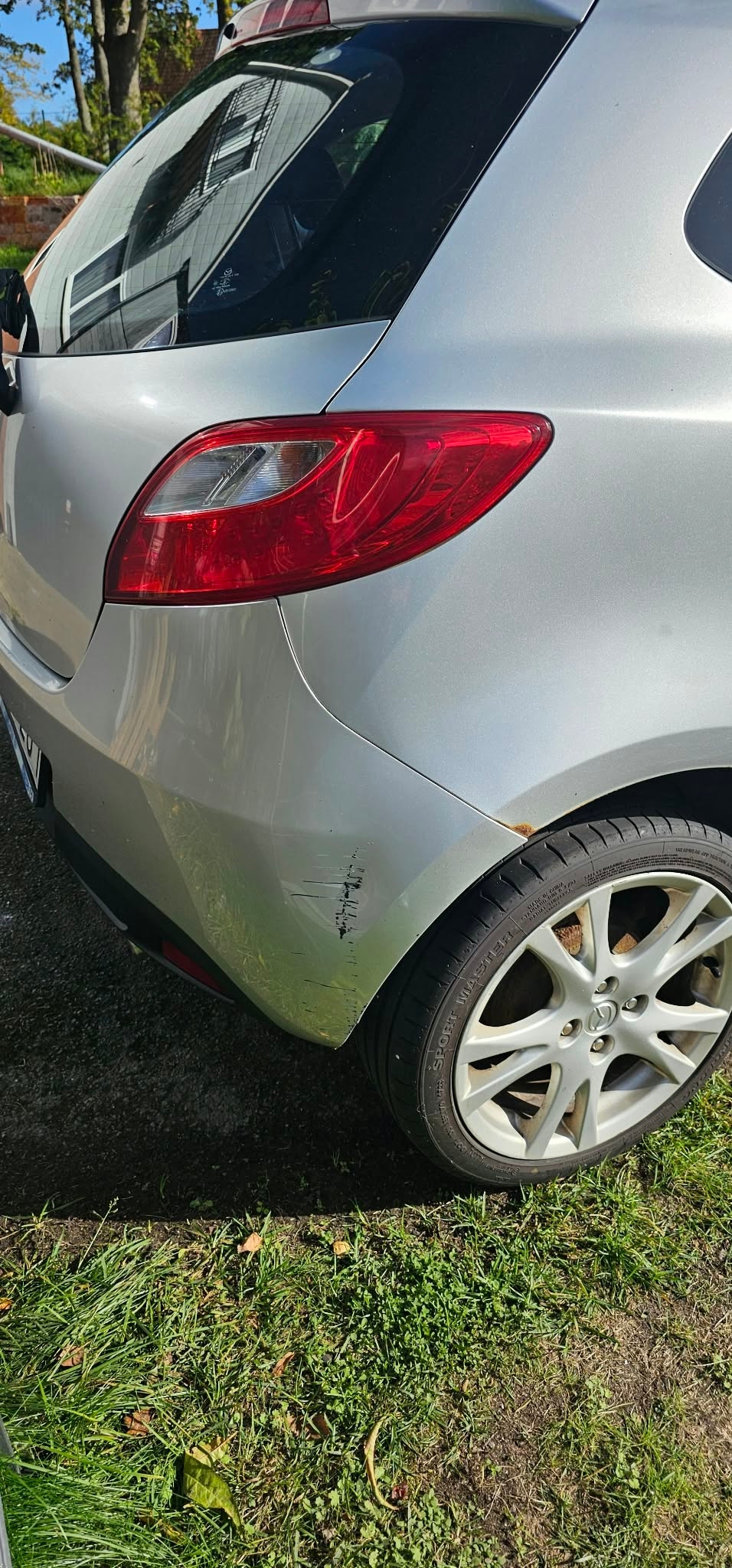 Mazda 2 3-dörrar 1.3 MZR Manuell 2008, bild 4/7