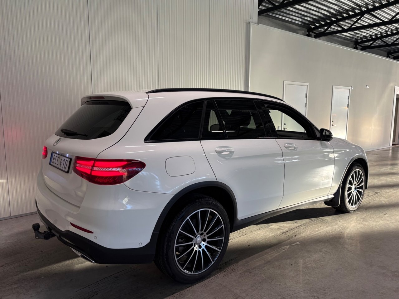 Mercedes-Benz GLC 2016, bild 3/10
