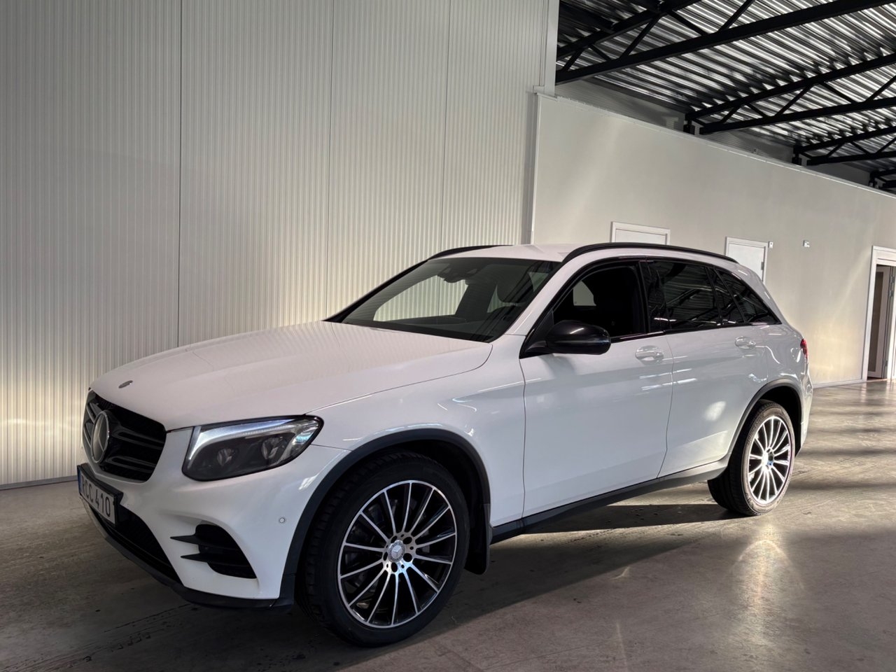 Mercedes-Benz GLC 2016, bild 4/10
