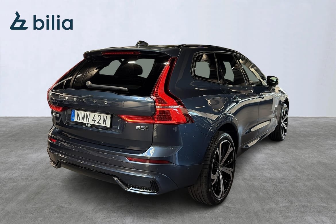 Volvo XC60 B5 R-Design 2022, bild 4/10