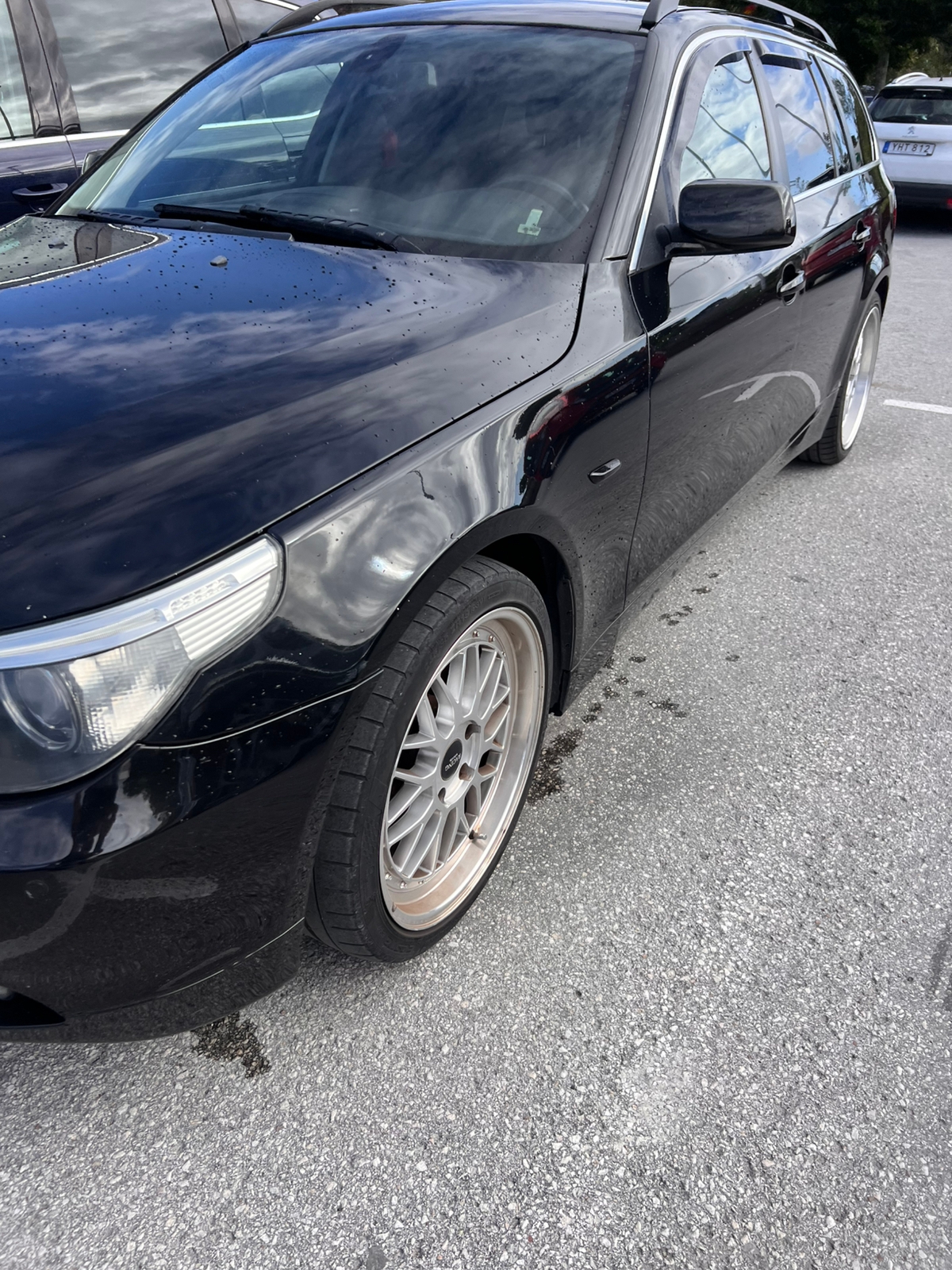 BMW 525 i Touring Manuell 2006, kuva 2/5