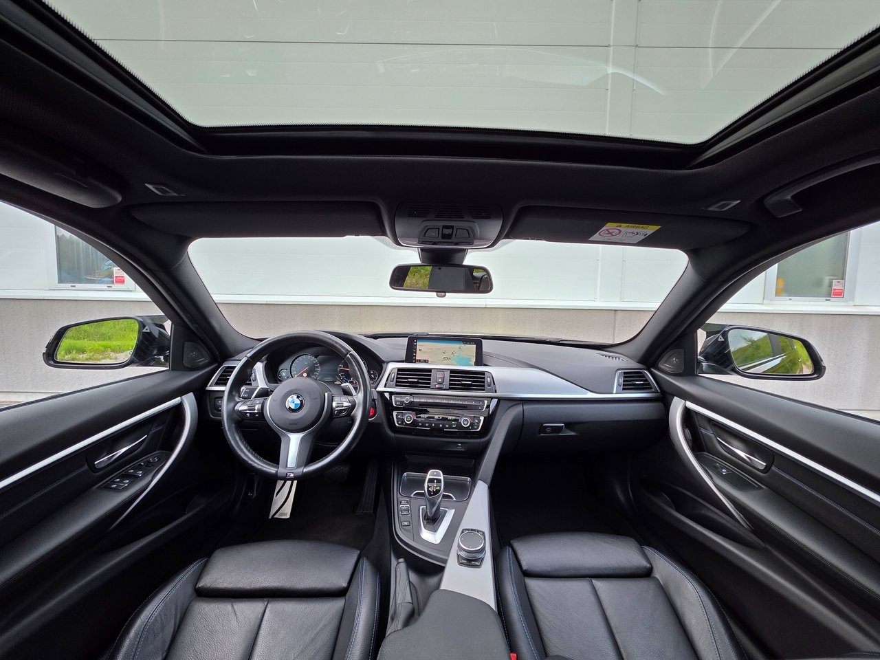 BMW 335 2018, bild 7/10
