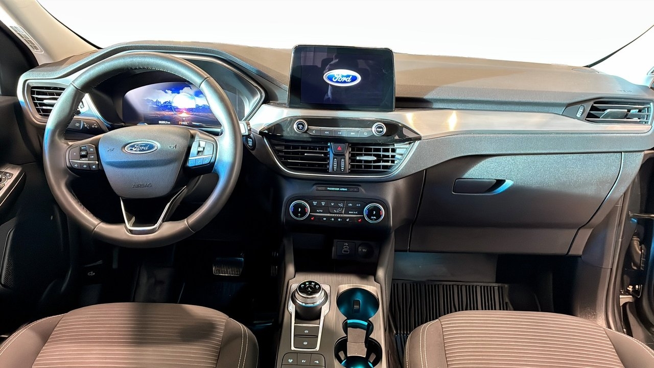 Ford Kuga 2.5 Plugin-Hybrid Titanium 2024, bild 4/9