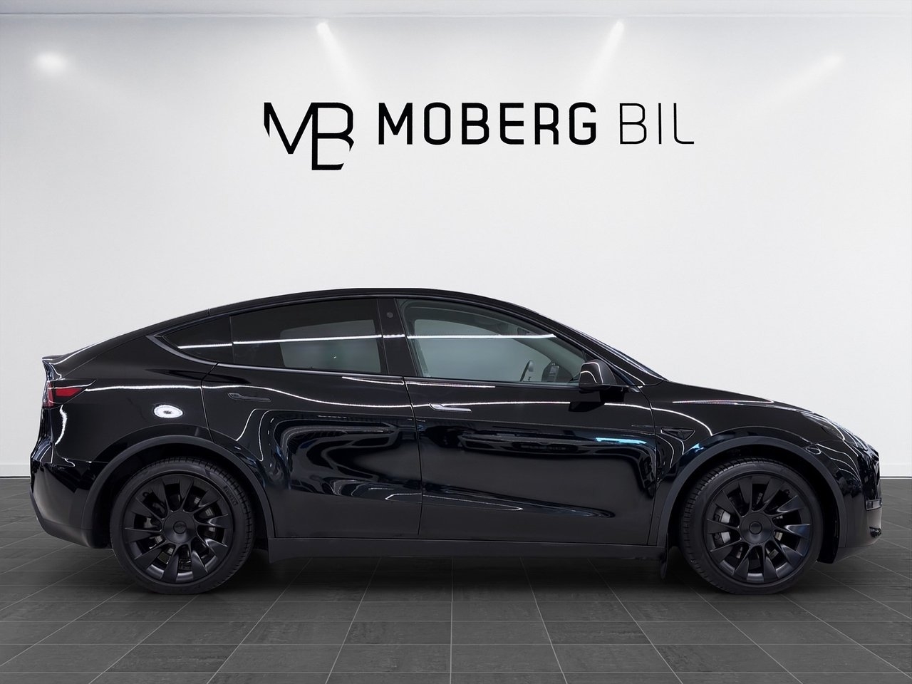 Tesla Model Y 2024, bild 4/10