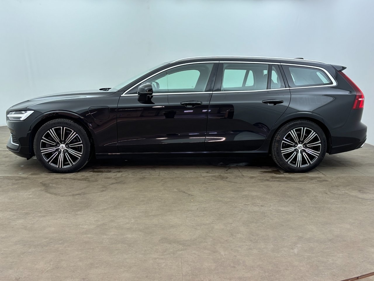 Volvo V60 2022, bild 3/10