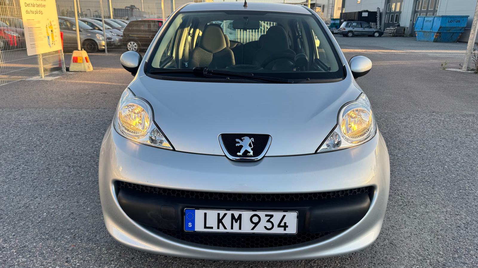 Peugeot 107 5-dörrar 1.0 Manuell 2008, bild 2/10