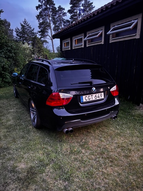 BMW 325 d Touring Manuell 2007, bild 2/7