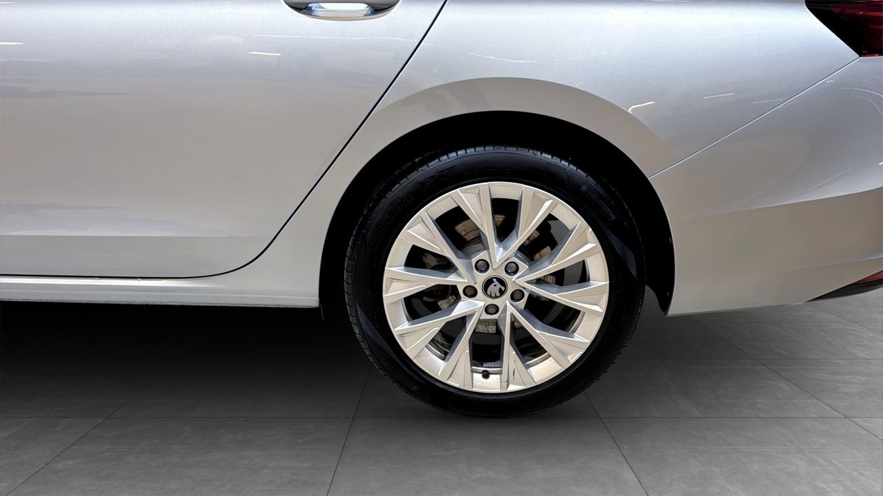 Skoda Superb 2025, bild 6/10