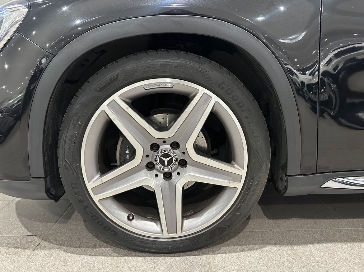 Mercedes-Benz GLA 200 4 MATIC AMG 2018, bild 3/10