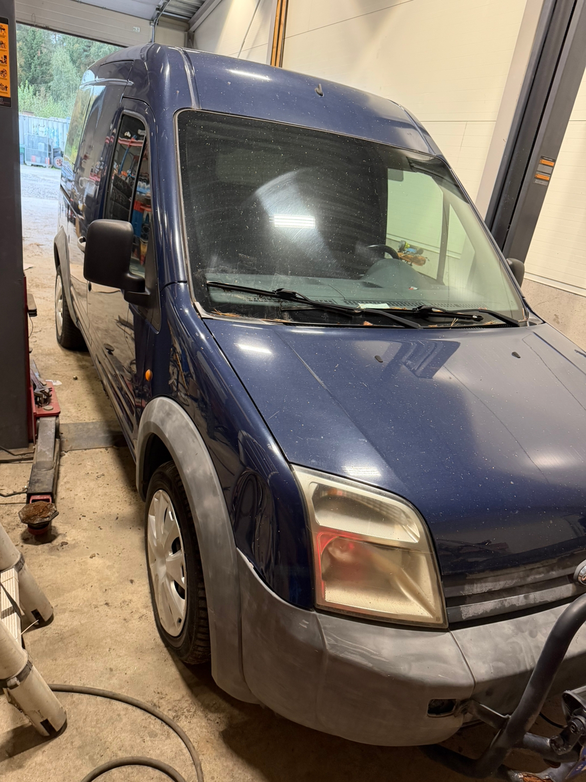 Ford Transit Connect 2007, bild 2/6