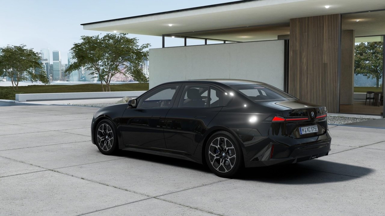 BMW i3 40 xDrive M Sport Edition DA+ 2027, bild 2/10