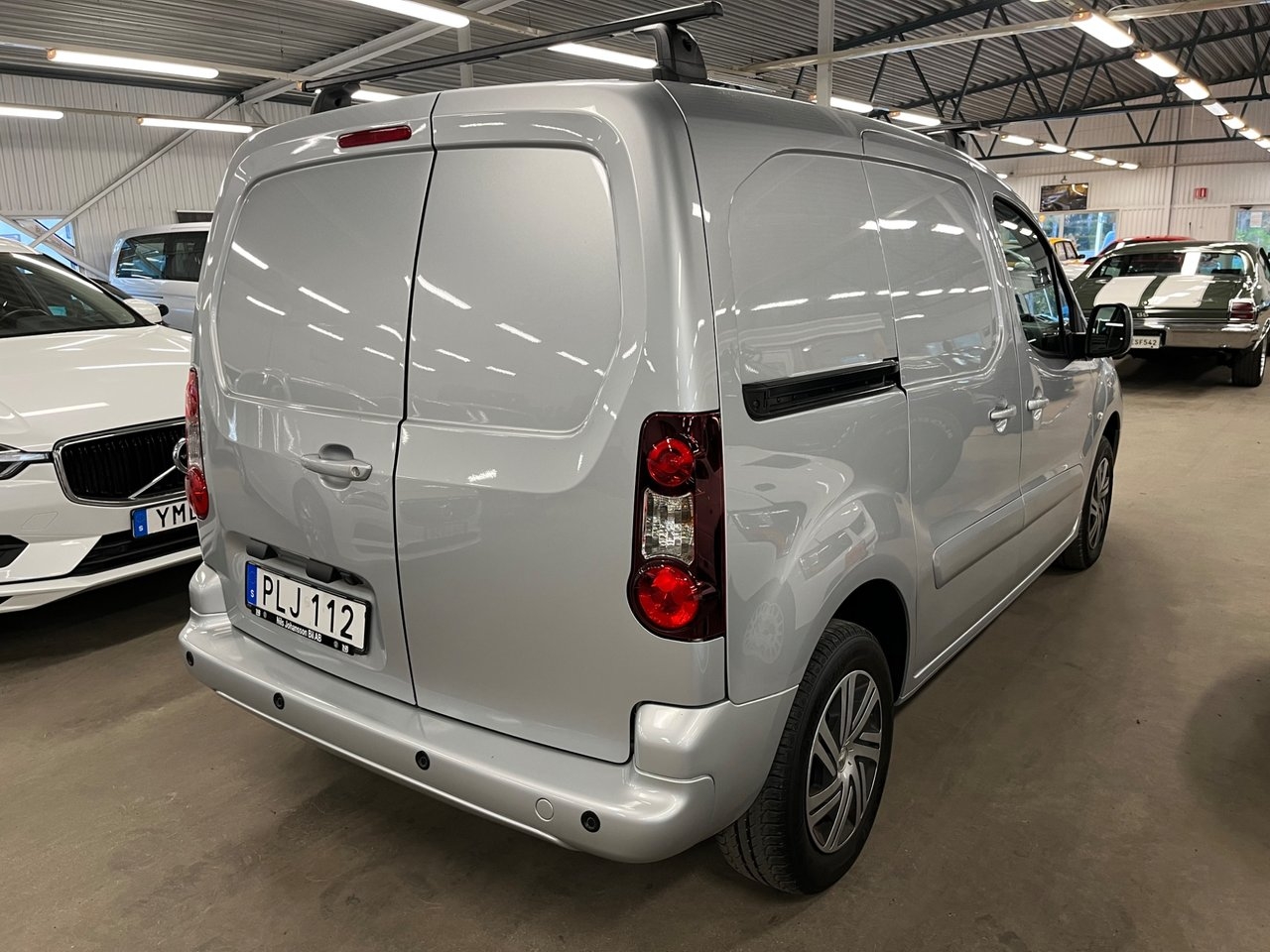 Citroen Berlingo 1,6HDI 99HK 2017, bild 3/7